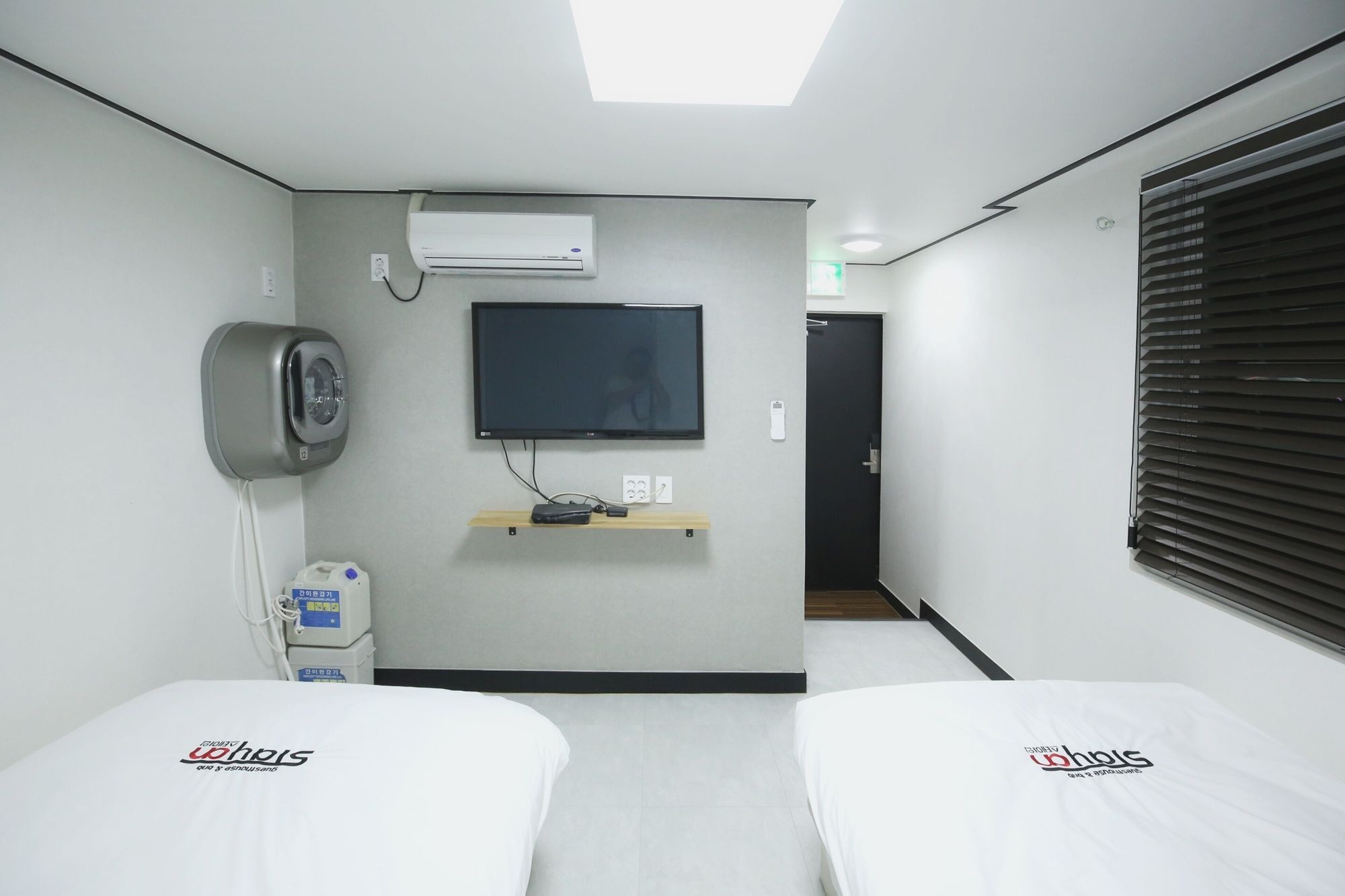 Stayan Guesthouse And Bnb Busan Exteriör bild