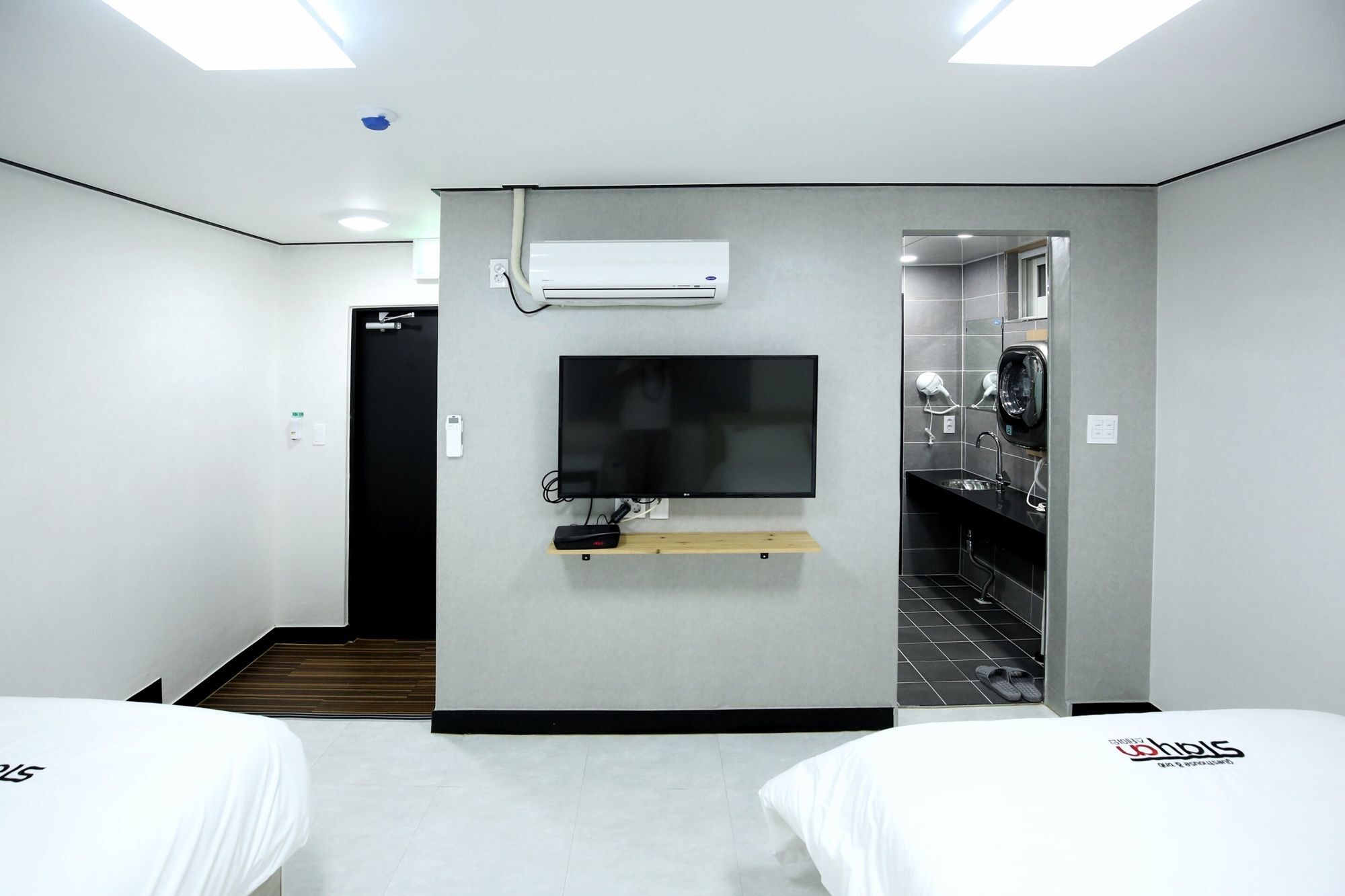 Stayan Guesthouse And Bnb Busan Exteriör bild